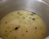 A picture of step 2 of Matar pulao.