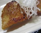 A picture of step 2 of Super Delicious Sesame Miso Garlic Sauce.