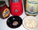 Foto del paso 1 de la receta: Pasta de ajo especial con tequila
