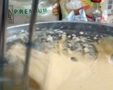 Foto langkah ke 2 dari resep Bolu Kukus Semangka.