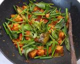 Foto langkah ke 5 dari resep Tempe Bumbu Rujak (Tempe Lokio).