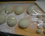 A picture of step 1 of Froggy Cream Bread.