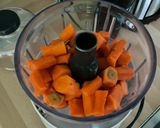 Une image de l'étape 3 de Salade de carottes et tomates aux raisins.