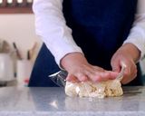A picture of step 5 of Puff Pastry Sugar Cookies (Leaf-shaped Simple Pies).
