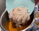 Foto del paso 9 de la receta: Calamares con gambones en salsa americana con robot Moulinex iCompanion Touch XL