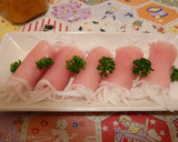 A picture of step 3 of Easy Rolled-Up Cured Ham and Onion Salad.