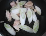 A picture of step 2 of Japanese Leek, Chicken Thigh, and Bonito Flake Stir-Fry.