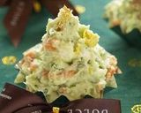 A picture of step 4 of Creamy Christmas Tree Salad.