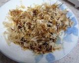 A picture of step 1 of Easy Broiled Onigiri with Bonito Flakes and Cheese.