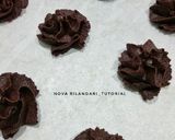 Foto langkah ke 6 dari resep Chocolate Butter Cookies.