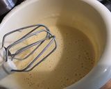 Une image de l'étape 4 de Flan aux abricots et myrtilles.