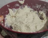 Foto langkah ke 3 dari resep Banana Corndog.