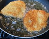 A picture of step 9 of Ton katsu (fried pork).