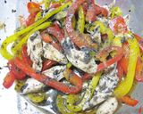 A picture of step 4 of Chicken Tenders & Bell Peppers with Black Sesame Sauce.