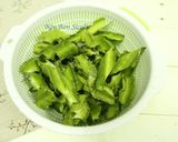 Hình bước làm 3 của món Bò Tơ Xào Củ Kiệu