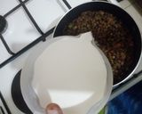 A picture of step 4 of Lentils in coconut sauce.