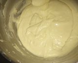 Foto del paso 6 de la receta: Bizcochuelo de vainilla con chips de chocolate