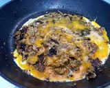A picture of step 2 of Fried Egg With BBQ Ground Pork.