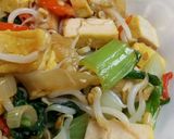 Foto langkah ke 10 dari resep Oseng POKTAHU (pokcay, tauge, tahu) #BikinRamadanBerkesan.