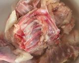 Foto langkah ke 1 dari resep Sup Ayam Full Sayur.