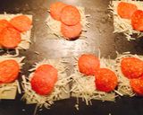 A picture of step 4 of Pepperoni Wonton Snackers.