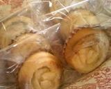A picture of step 14 of Apple Cream Rolls.