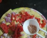 A picture of step 3 of Masala papad.