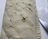 Foto del paso 2 de la receta: Empanada rellena de crema pastelera y manzana