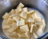 Foto del paso 3 de la receta: 🇺🇸 CHEESECAKE con CHOCOLATE BLANCO y FRAMBUESA (Estados Unidos)