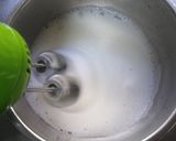 A picture of step 2 of Light and Moist Matcha Sponge Cake.