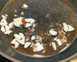 Foto del paso 3 de la receta: Langostinos y setas Eryngii al ajillo