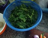 Foto langkah ke 3 dari resep Oseng oseng daun paya.