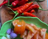 Foto langkah ke 2 dari resep Balado Jengkol, Cumi & Terong byTia.