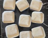 Foto langkah ke 6 dari resep Bolu Hongkong Keju Almond.