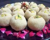 A picture of step 6 of Semolina Gulkand laddu.