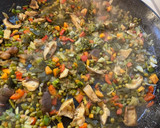 Foto del paso 6 de la receta: Arroz con verduras, setas y algas