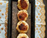 A picture of step 4 of Murmura tikki.