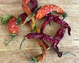 Φωτογραφία βήματος 1 της συνταγής Sweet Chili Σως με Καυτερές Πιπεριές & Μέλι 🌶️🍯