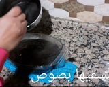 صورة لخطوة 2 من وصفة كيكة شوكولا من الذ انواع كيك بدون دقيق مع صوص شوكولا رائع