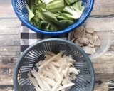 Foto langkah ke 1 dari resep Pakcoy Jamur Baso.