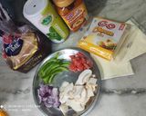 A picture of step 1 of Bread pizza.