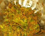 A picture of step 2 of Matar paratha.