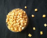 A picture of step 2 of Crispy pomegranate seed shape snack.