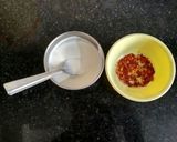 A picture of step 2 of Sunny sideup egg burger.
