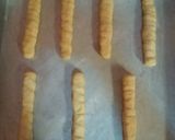 Foto langkah ke 2 dari resep Cheese Roll Pastry.