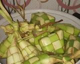 Foto langkah ke 2 dari resep Ketupat hemat gas anti gagal.