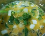 A picture of step 5 of Oyster Omelet.