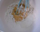 A picture of step 2 of Banana Cake.