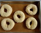 Foto langkah ke 7 dari resep New York Bagels.