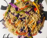A picture of step 6 of Stir-fry Singapore Noodles.